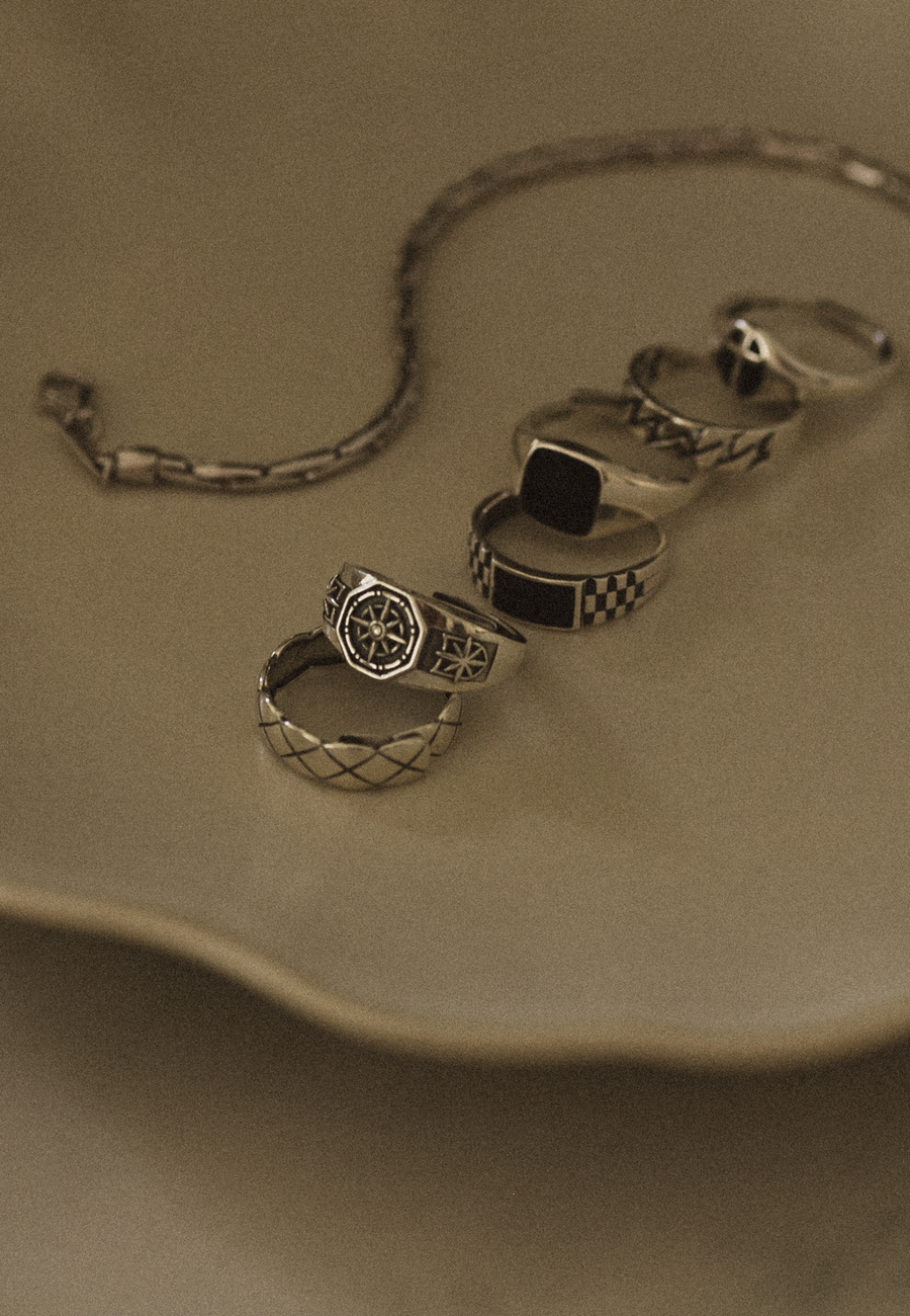 CONEY Anillo de plata de ley ajustable.