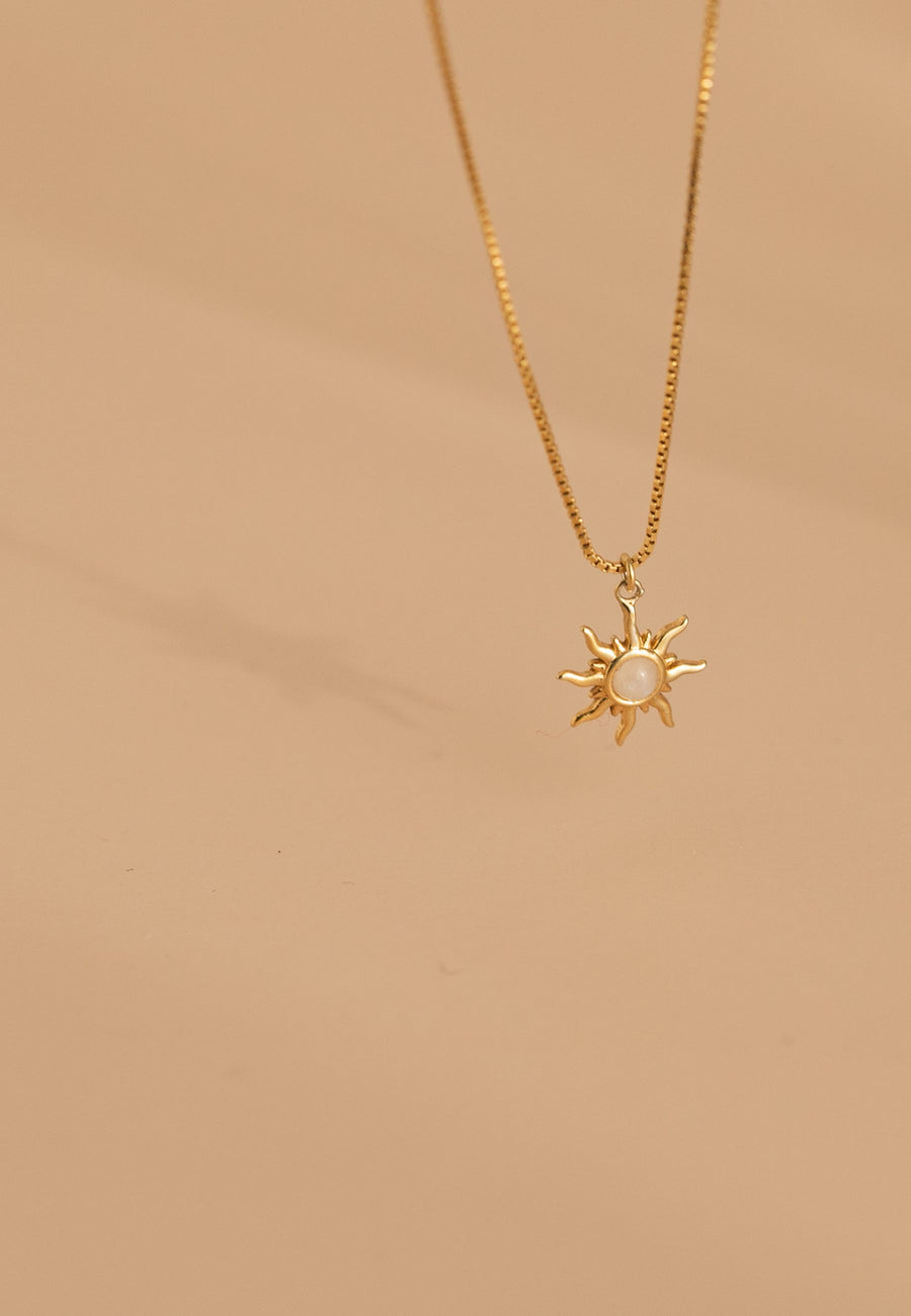 Collar de plata colgante EL SOL plata bañado en oro
