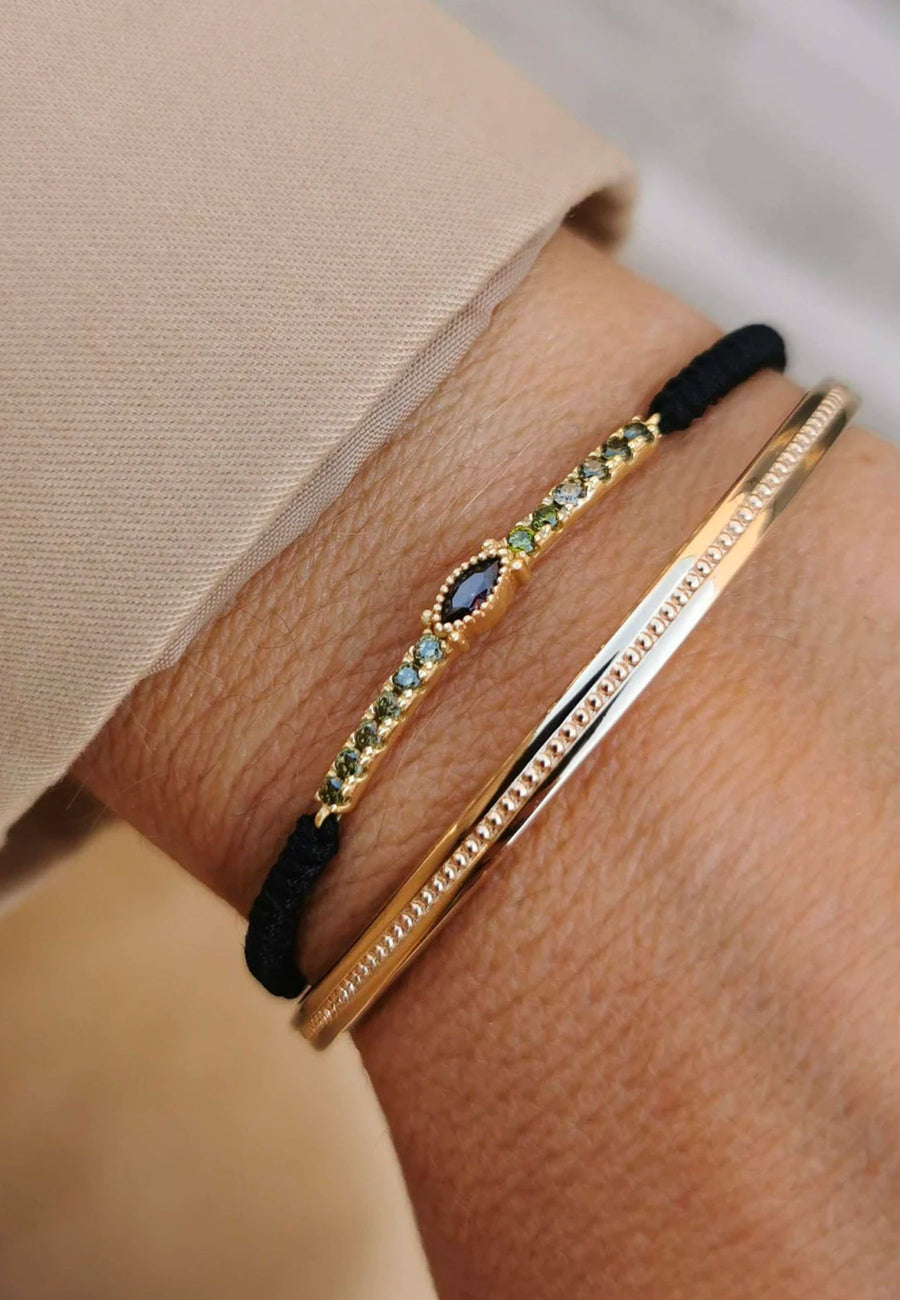 Pulsera de plata brazalete ovalado abierto fino con BOLITAS, rígido