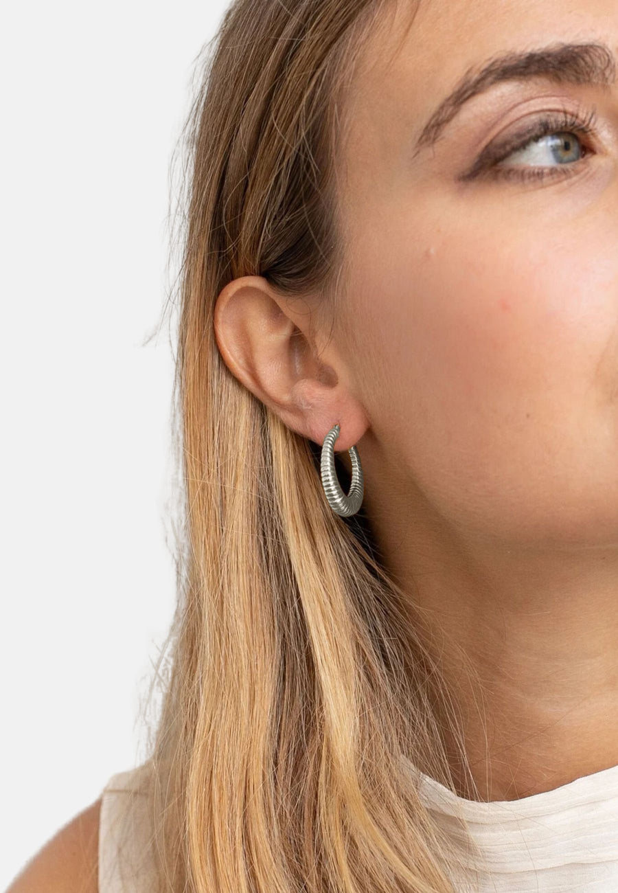 Pendientes de plata aro BALI huecos y gruesos rayas en plata 925