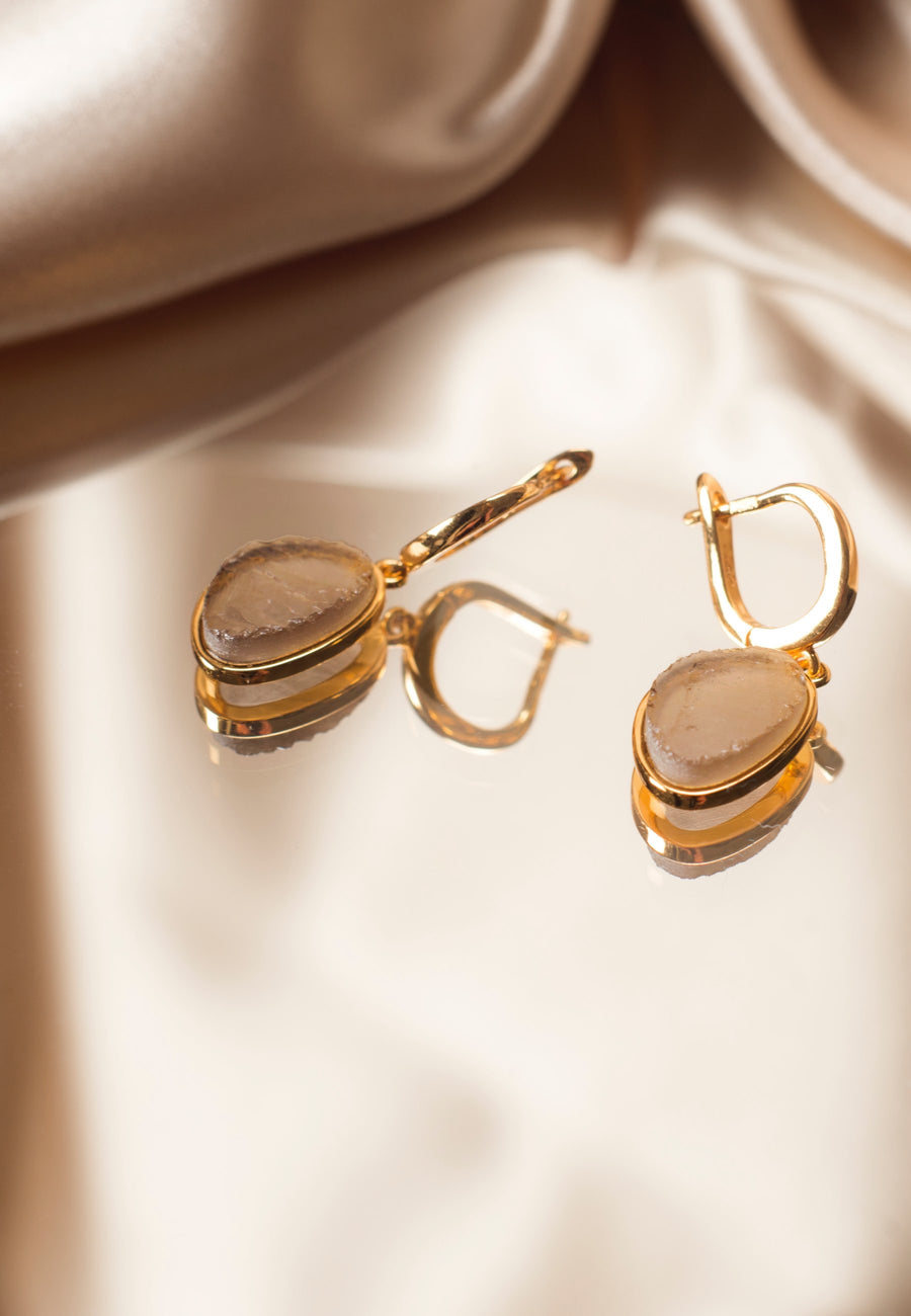 Pendientes largos LIGHT GREY oro