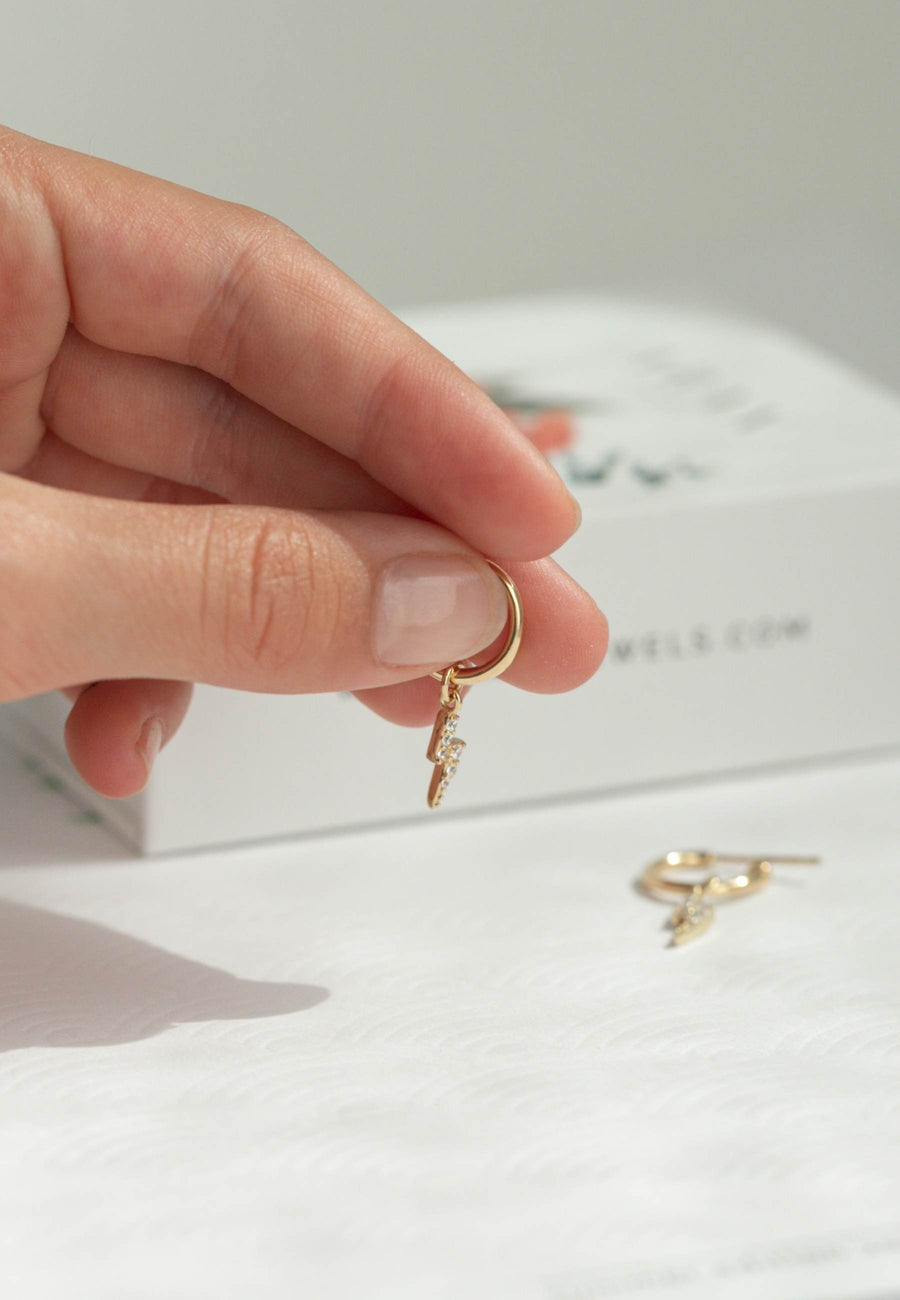 Pendientes CHARMS RAYO oro