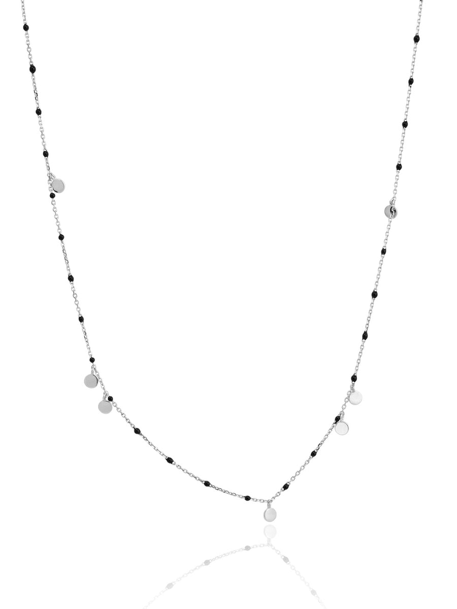 NUIT SLV. Collar de plata de ley, piedras negras, medallitas.