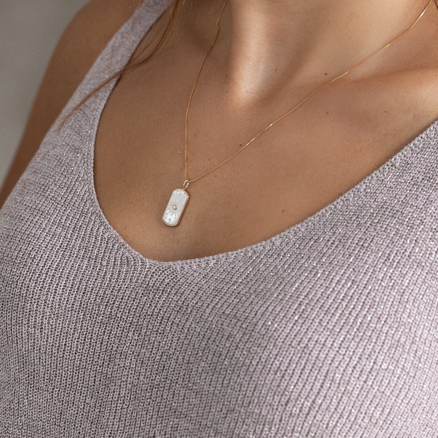 Collar de plata rectangular con OJO en NACAR plata de ley y baño de oro