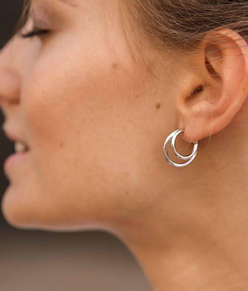 Pendientes dobles con doble aro de plata de ley