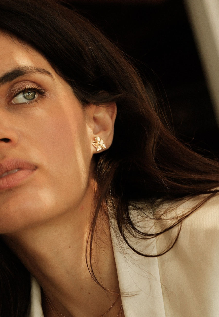 Preciosos Pendientes de plata HAWAI con forma de flor hawaiana fabricados en plata de ley bañados en oro 24K