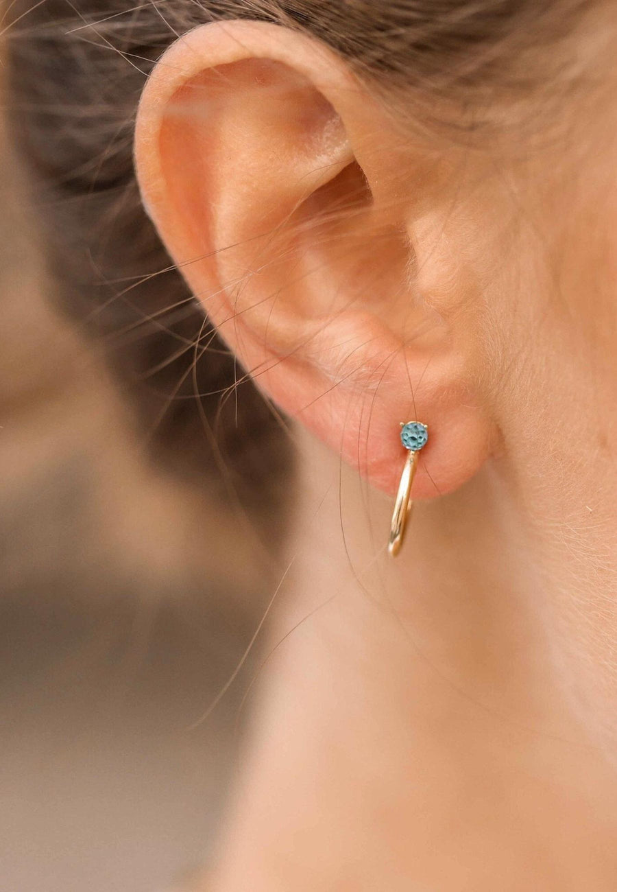 Pendientes OCEAN GLD. Plata de ley, baño oro, Zirconia azul. 