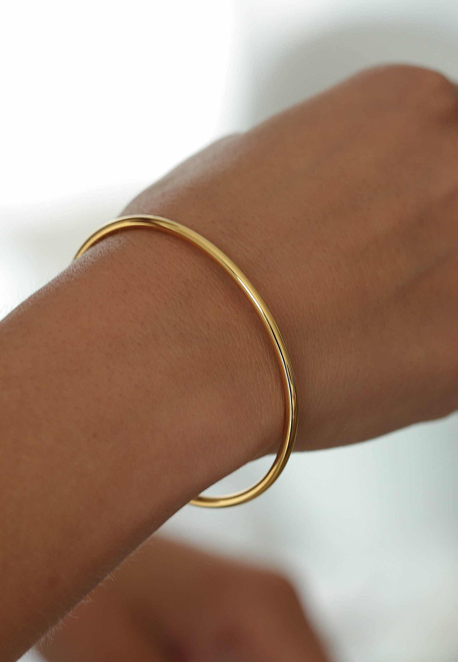 Pulsera TUBE con cadena en plata de ley chapada en oro d 24k